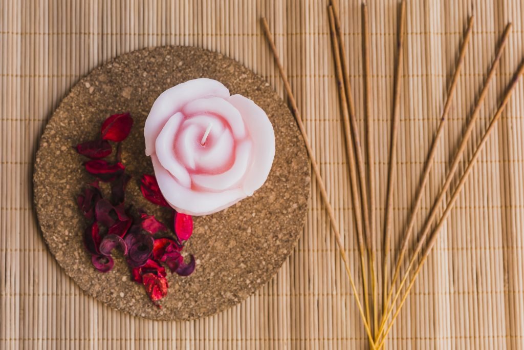velas aromaticas rosas